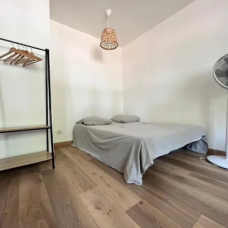 Antigone, Wifi, Parking, Tv, Parking Montpellier